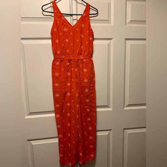 NWOT LOFT daisy flower jumpsuit ❤️🍉 - Picture 1 of 9